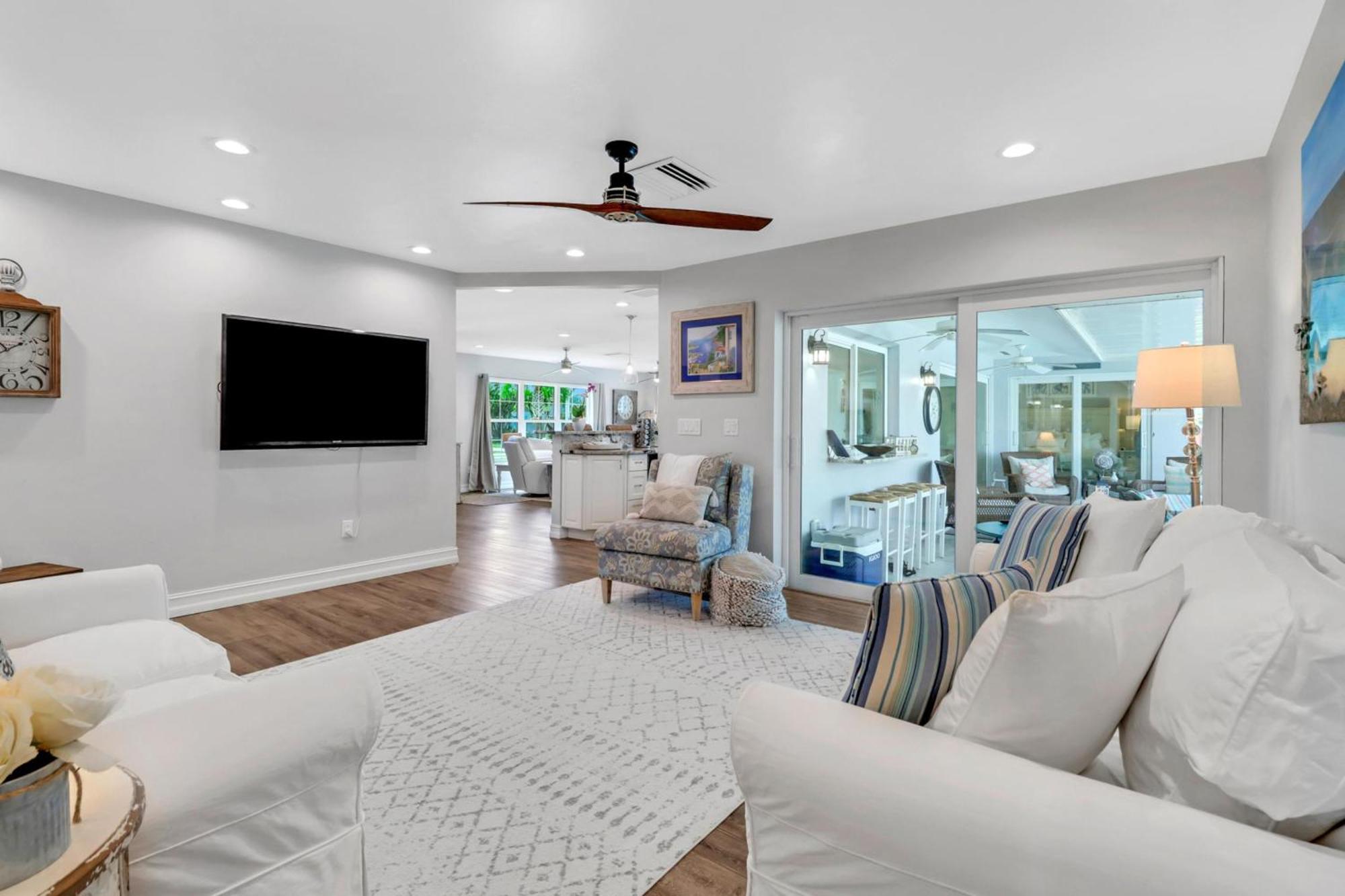 Inviting Lakeview Home L Pool L Close To Beaches Marco Island Dış mekan fotoğraf
