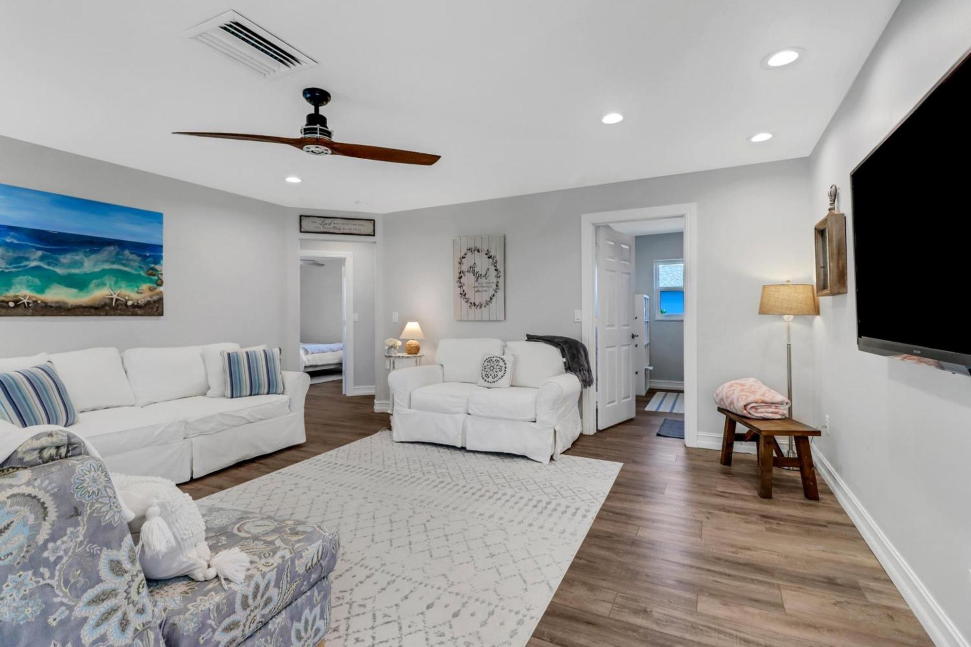Inviting Lakeview Home L Pool L Close To Beaches Marco Island Dış mekan fotoğraf